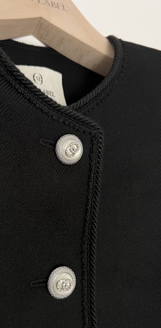 image_563E1F24-9D18-43D1-B8F5-6B61DECF74CF_1760463788 MARGO JACKET