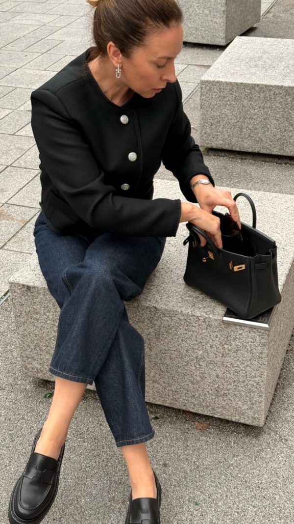 image_AEFB464C-DA44-45D0-B3FB-7AB431E0DD38_1760461929 MARGO JACKET